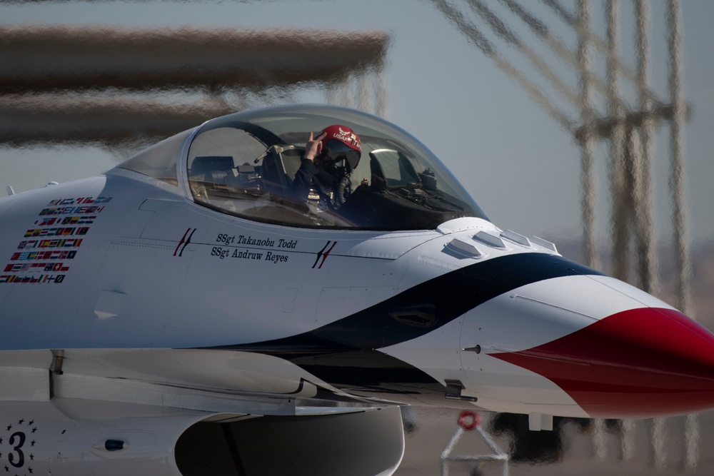 Thunderbirds perform for COMACC certification