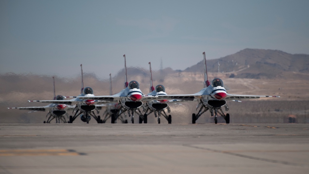 DVIDS - Images - Thunderbirds Perform For COMACC Certification [Image ...