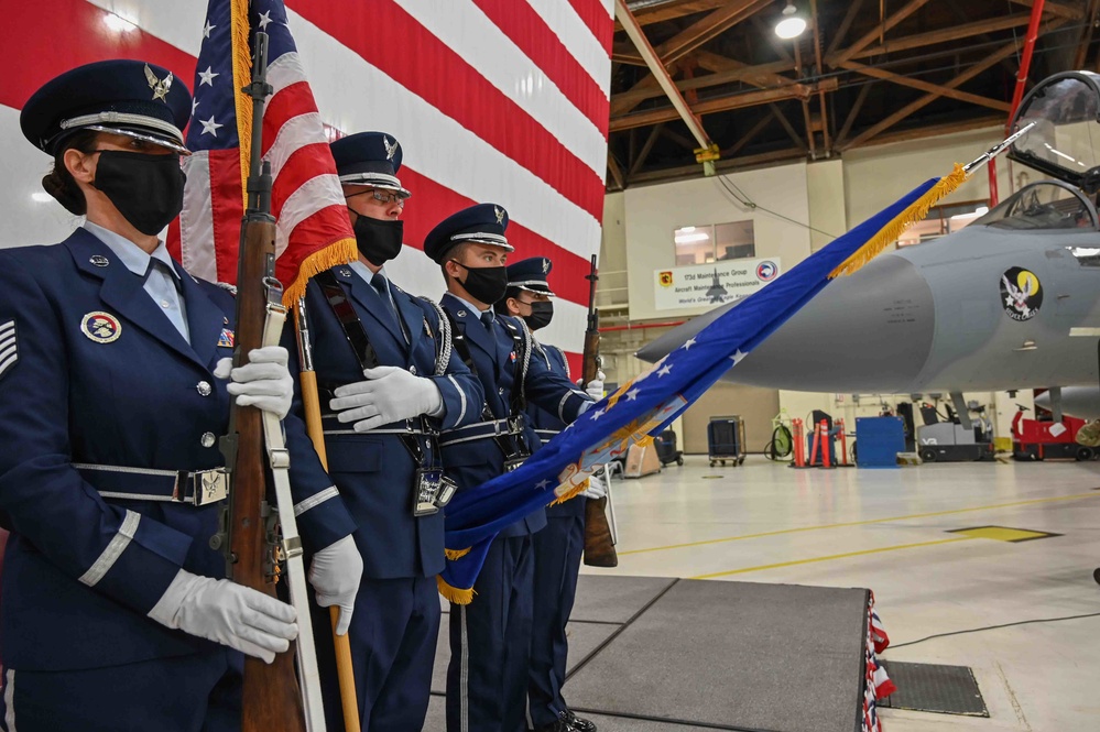 550th Fighter Squadron Changes Hands