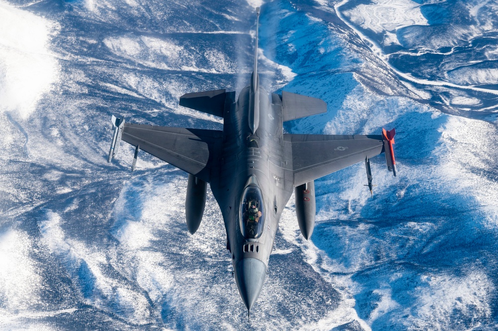 97th ARS refuels 180th Fighter Wing during AE22