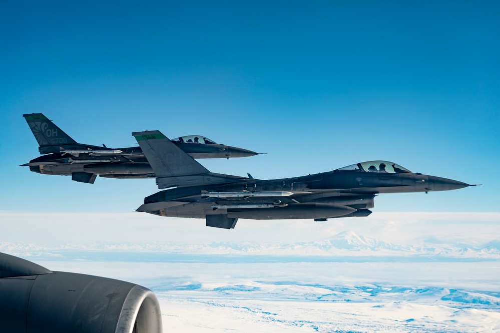 97th ARS refuels 180th Fighter Wing during AE22