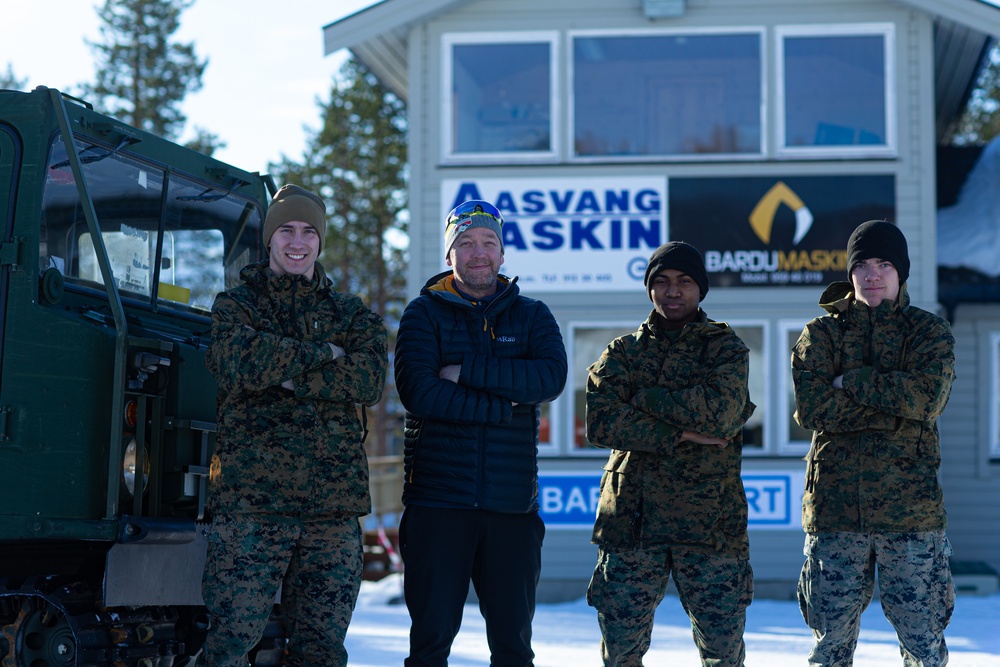U.S. Marines Support Reistadlopet 2022 Track Committee