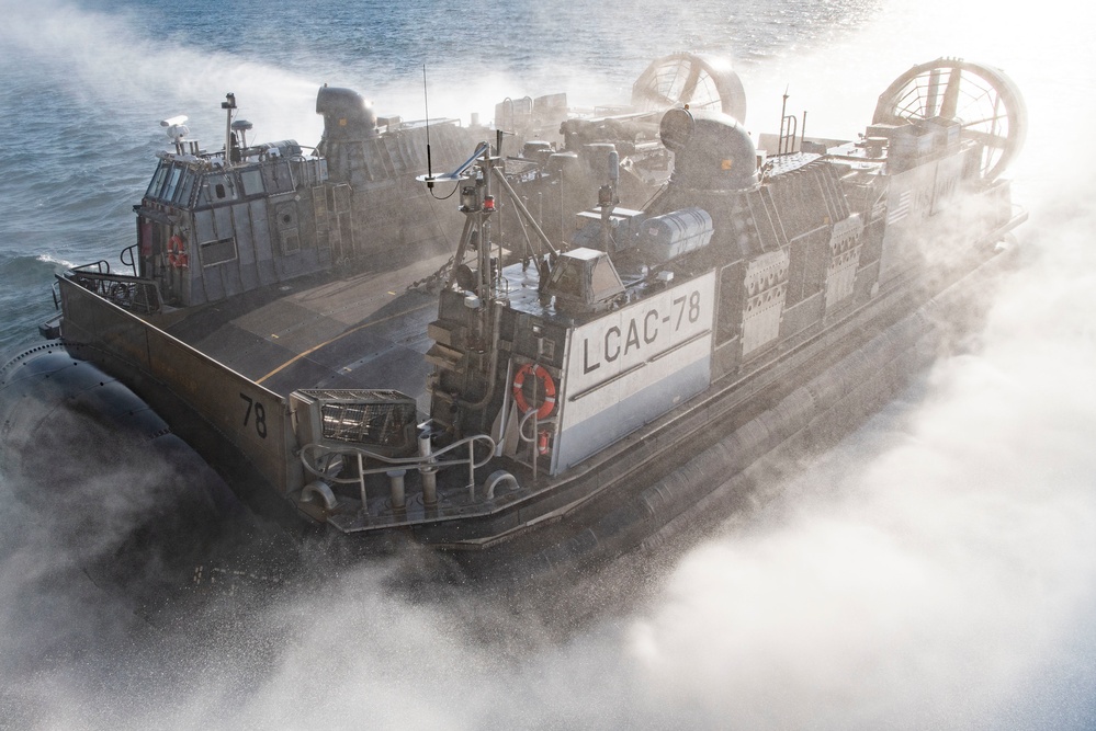 USS Anchorage LCAC Operations