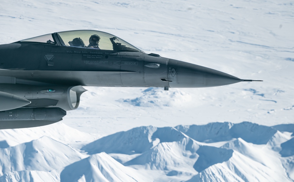 F-16s soar across Alaskan skies