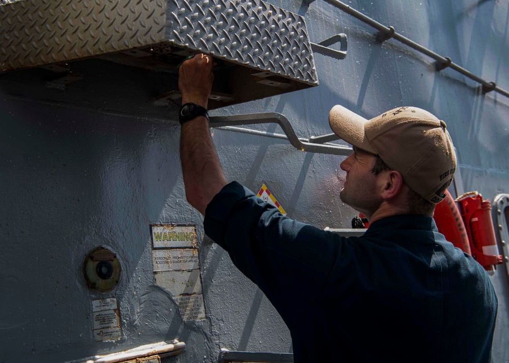Gridley conducts a fresh-water washdown