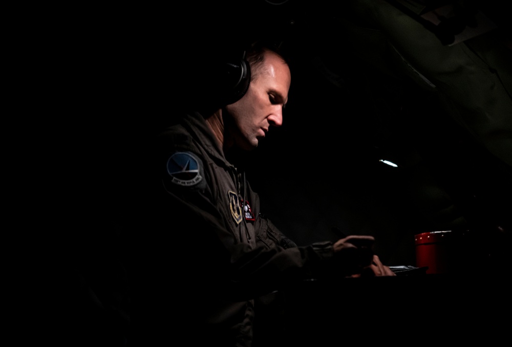 KC-135 refuels aircraft during NOBLE DEFENDER