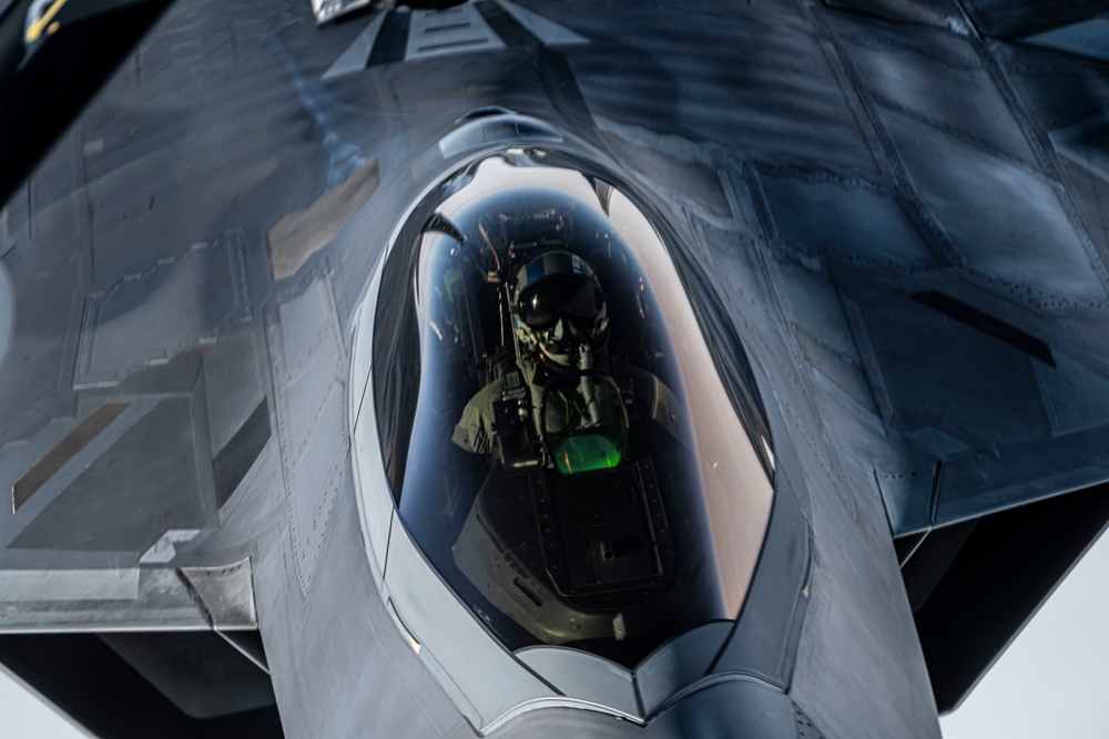 KC-135 refuels aircraft during NOBLE DEFENDER