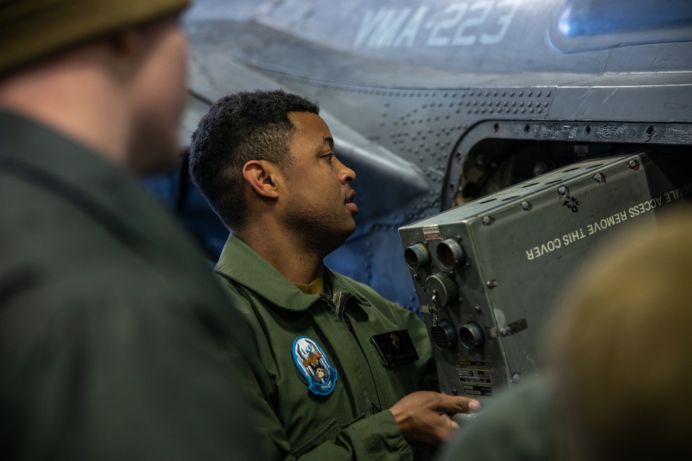 2d MAW Marines Conduct Maintenance on AV-8B Harrier
