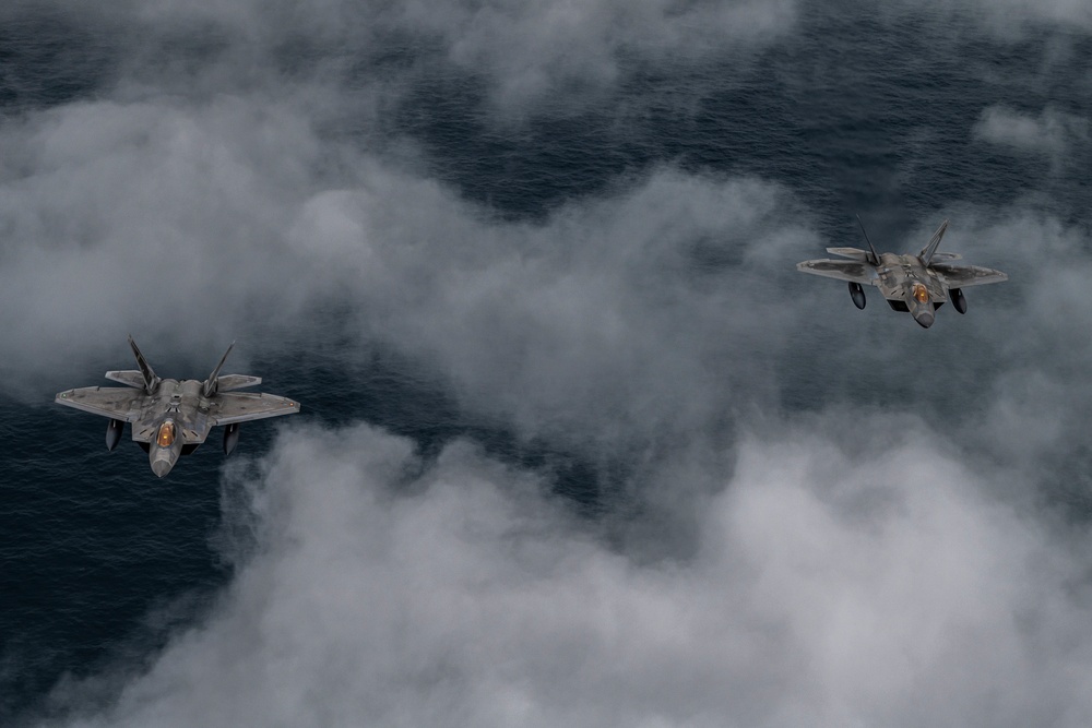 KC-135 refuels aircraft during NOBLE DEFENDER