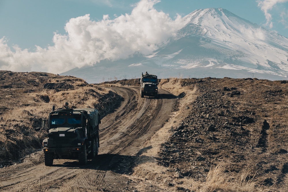 Convoys on the Mountain