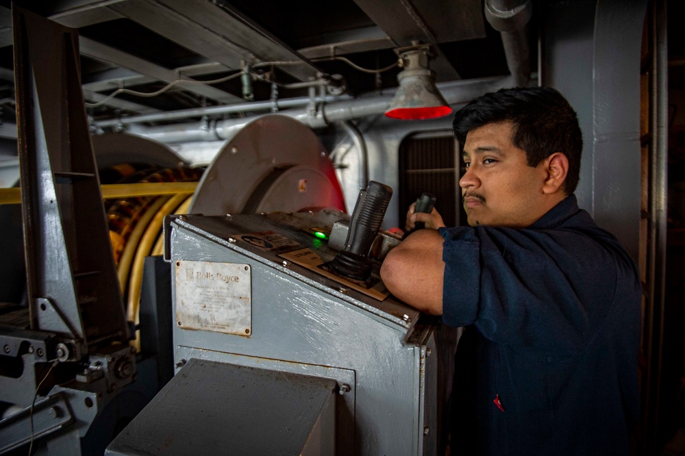 USS George H.W. Bush Sailors Conduct a TWS Stream
