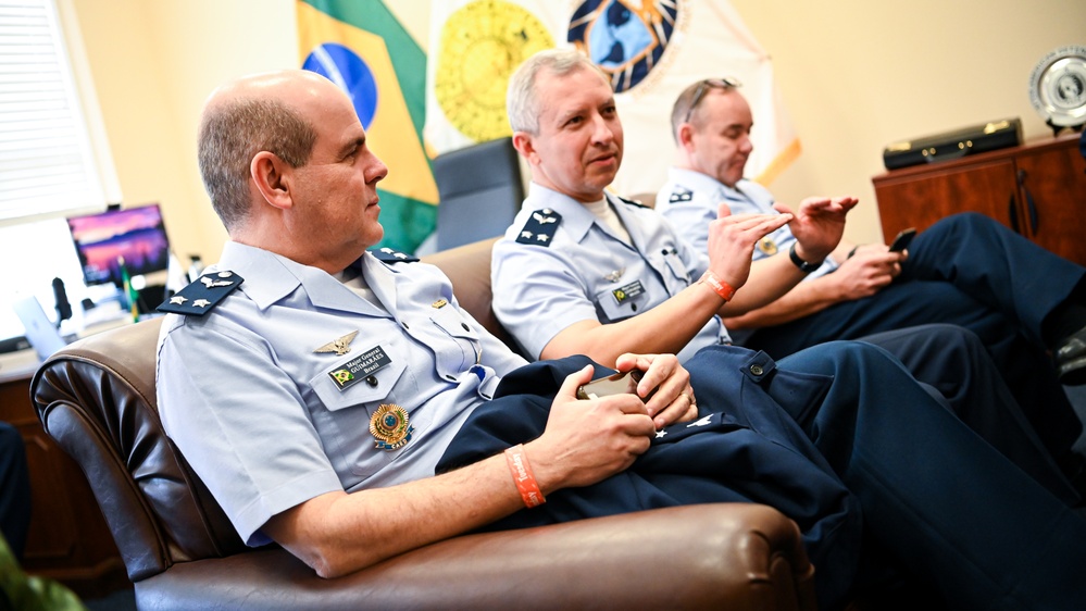 Escola Superior de Guerra Senior Commission Visits the IADC