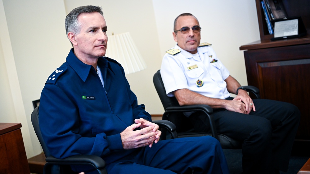 Escola Superior de Guerra Senior Commission Visits the IADC