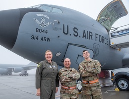 Nose Art for 914th Flagship has Irish connection