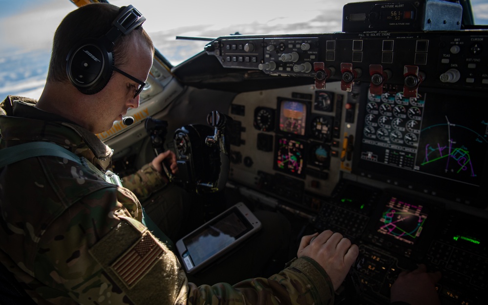 Fueling fighters during AE22