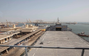 USS Hershel “Woody” Williams Arrives in Dakar, Senegal for OE22 Closing Ceremonies