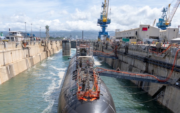 PHNSY &amp; IMF successfully undocks USS Topeka (SSN 754)