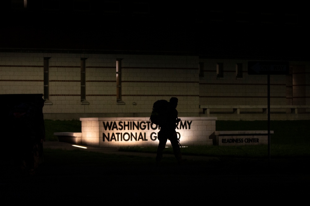 Washington National Guard 2022 Best Warrior competitors step it out to the end