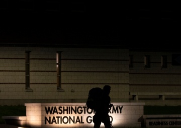 Washington National Guard 2022 Best Warrior competitors step it out to the end