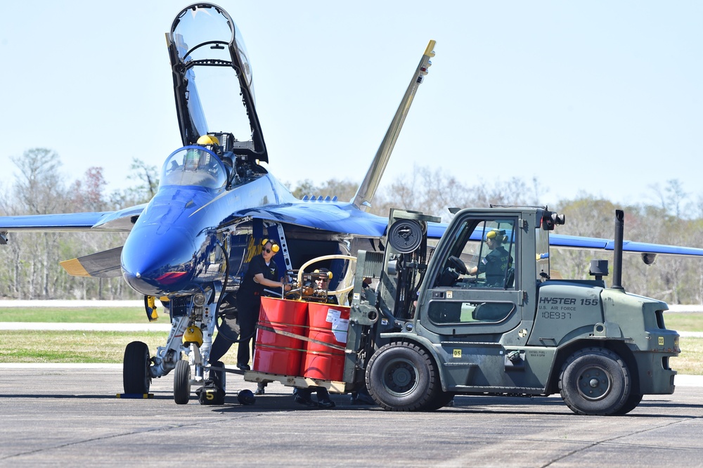 BLUE ANGELS - NAS JRB NEW ORLEANS