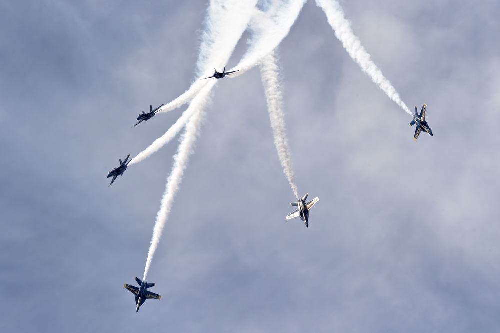 BLUE ANGELS - NAS JRB NEW ORLEANS