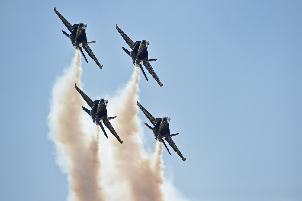 BLUE ANGELS - NAS JRB NEW ORLEANS