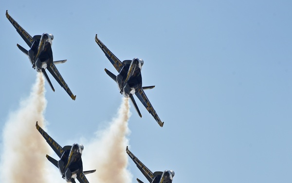 BLUE ANGELS - NAS JRB NEW ORLEANS