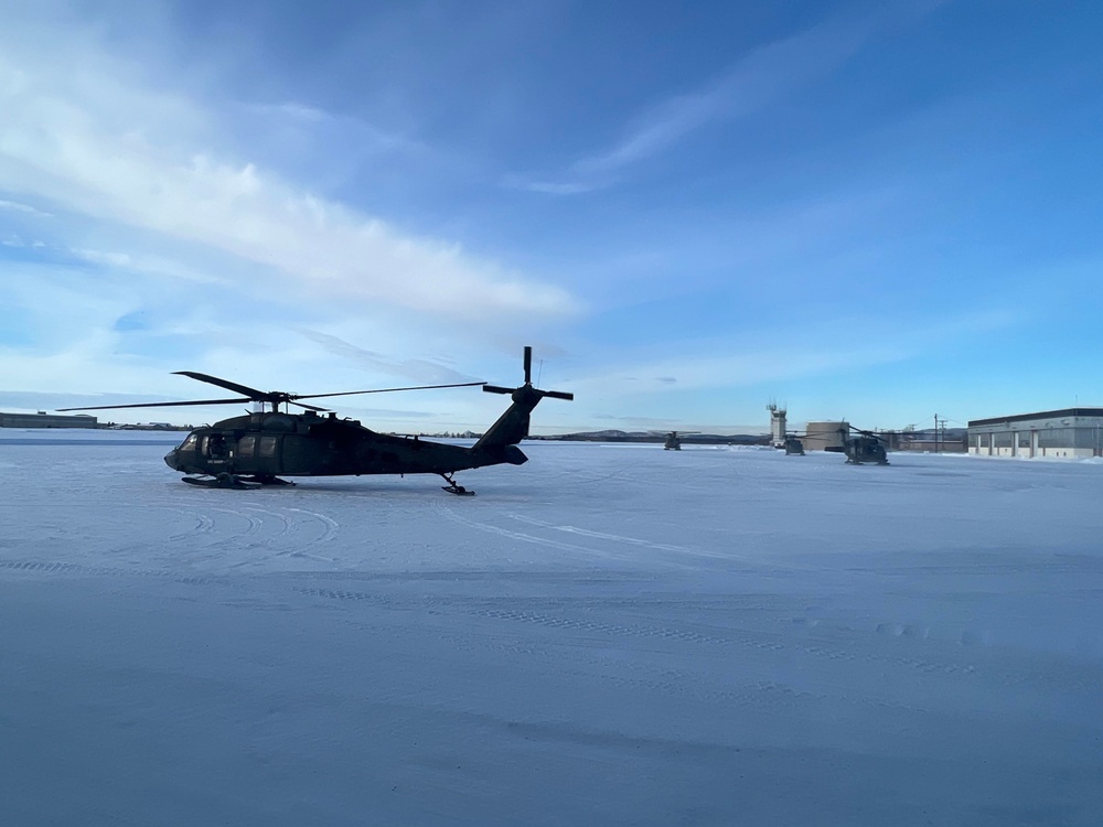 UH-60 Blackhawks ready to take flight for MG Eifler and Gen Flynn