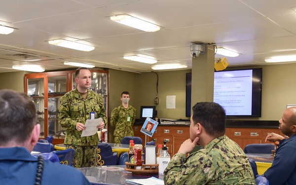 USS Ronald Reagan (CVN 76) Legal Assistance Workshop