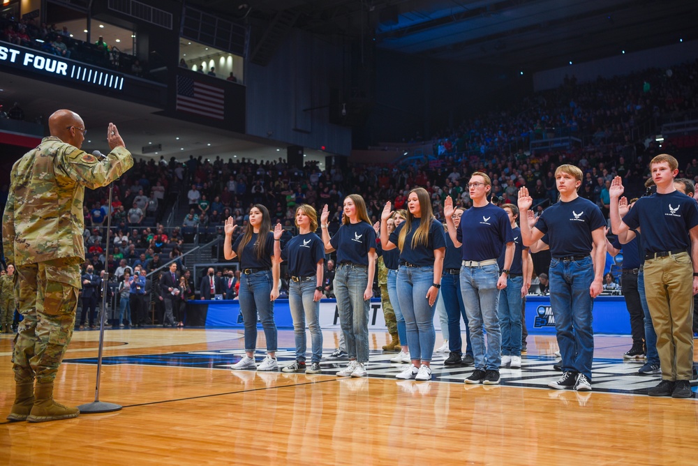 Air Force leaders celebrate USAF 75th anniversary at Big Hoopla