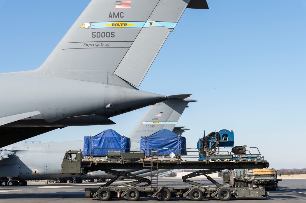 9th AS, 436th APS support US Navy salvage and diving efforts