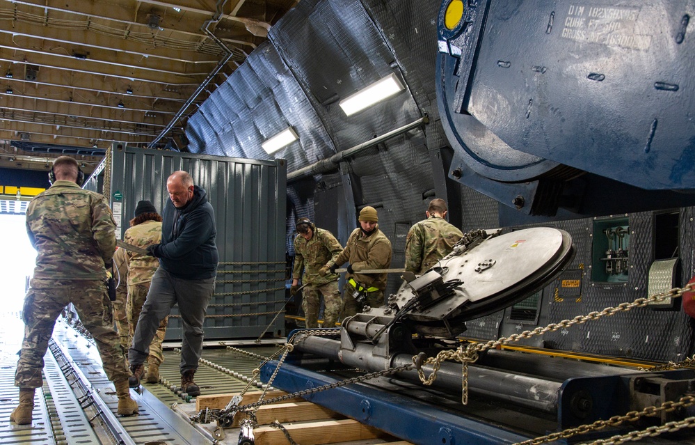 9th AS, 436th APS support US Navy salvage and diving efforts