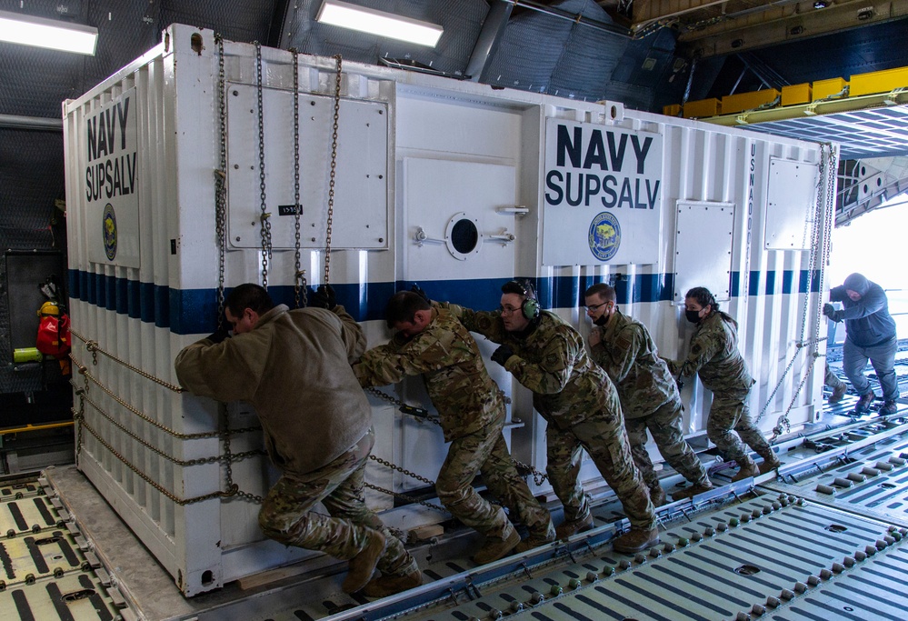 9th AS, 436th APS support US Navy salvage and diving efforts