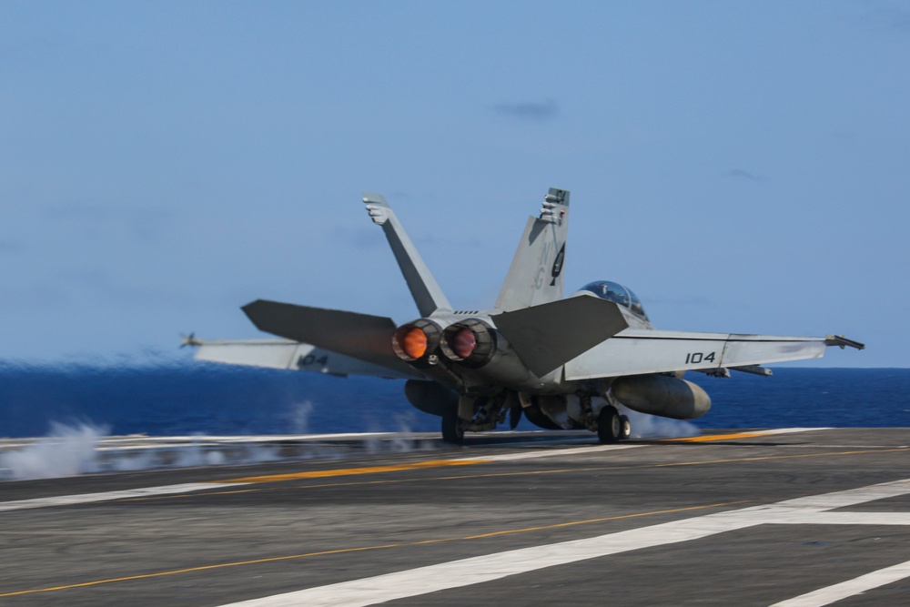 Abraham Lincoln conducts flight operations