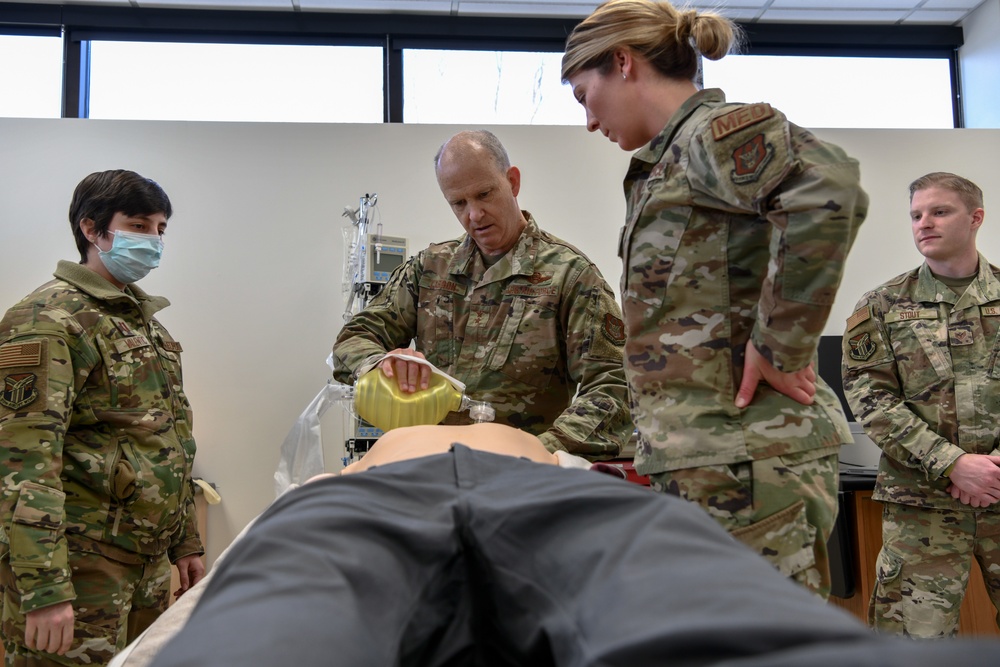 22nd Air Force Commander and Command Chief visit YARS