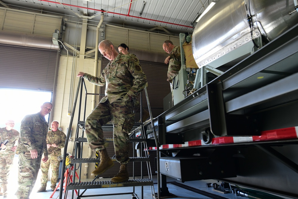 22nd Air Force Commander and Command Chief visit YARS