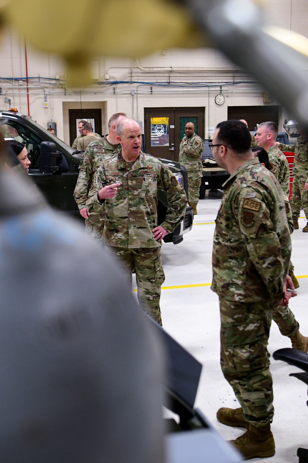 22nd Air Force Commander and Command Chief visit YARS