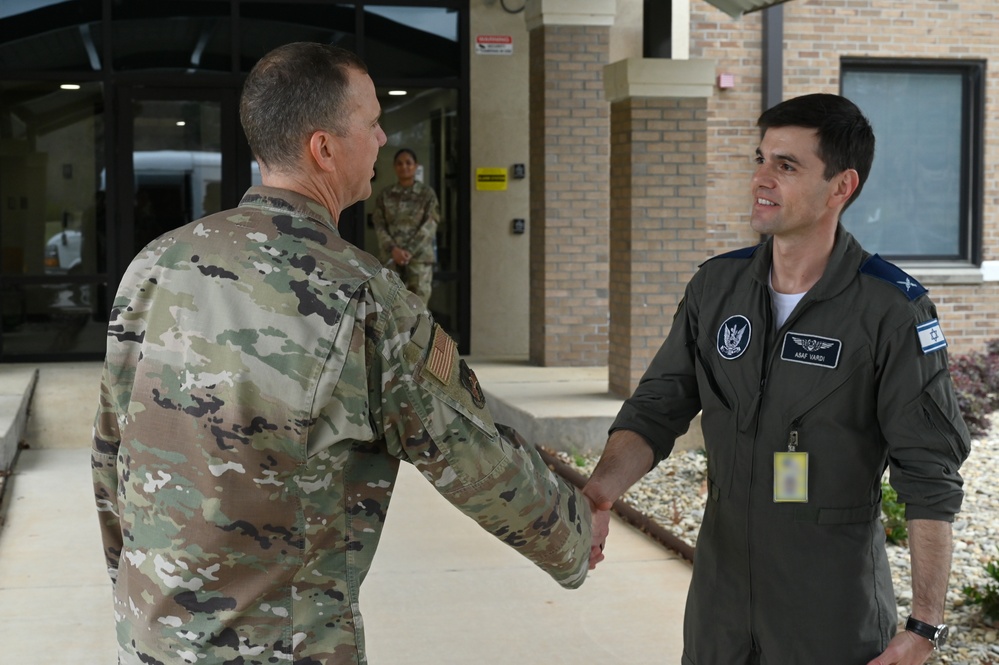 Israeli Deputy Defense attaché and Air Force attaché to the United States visits Ninth Air Force (Air Forces Central) Headquarters