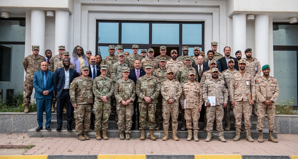 U.S. senior military leaders meet with Kuwait military officials at BPFMR