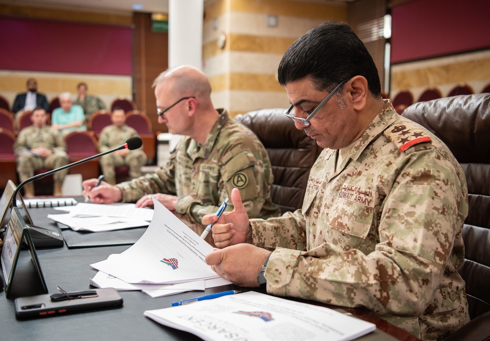 U.S. senior military leaders meet with Kuwait military officials at BPFMR