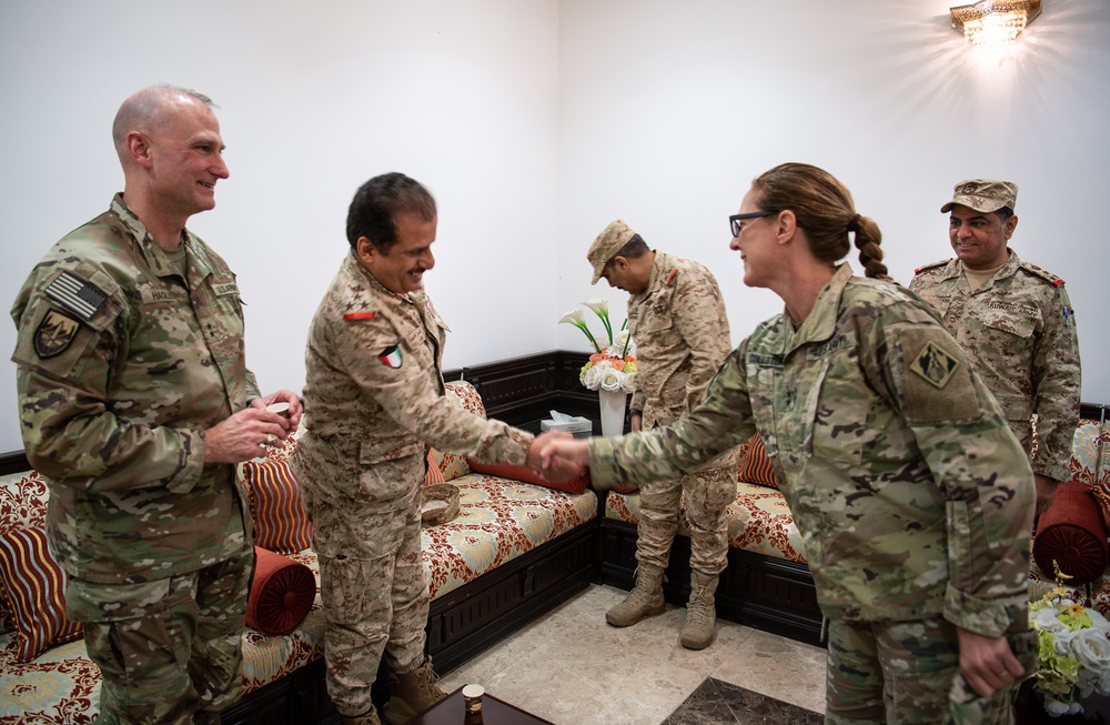 U.S. senior military leaders meet with Kuwait military officials at BPFMR