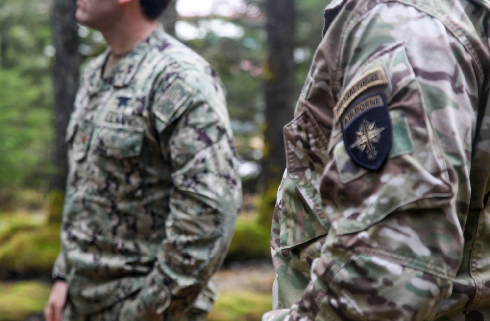 SOCNORTH Commander visits SEALs in Kodiak, Alaska