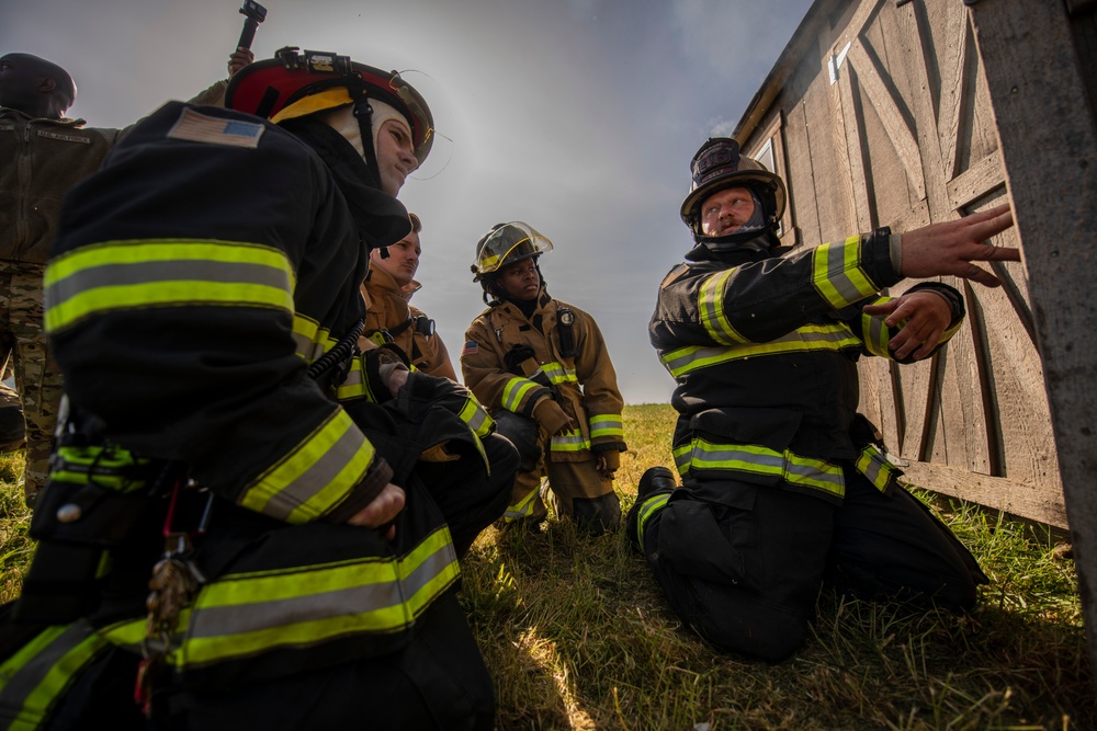 A day training with firefighters of Team Travis