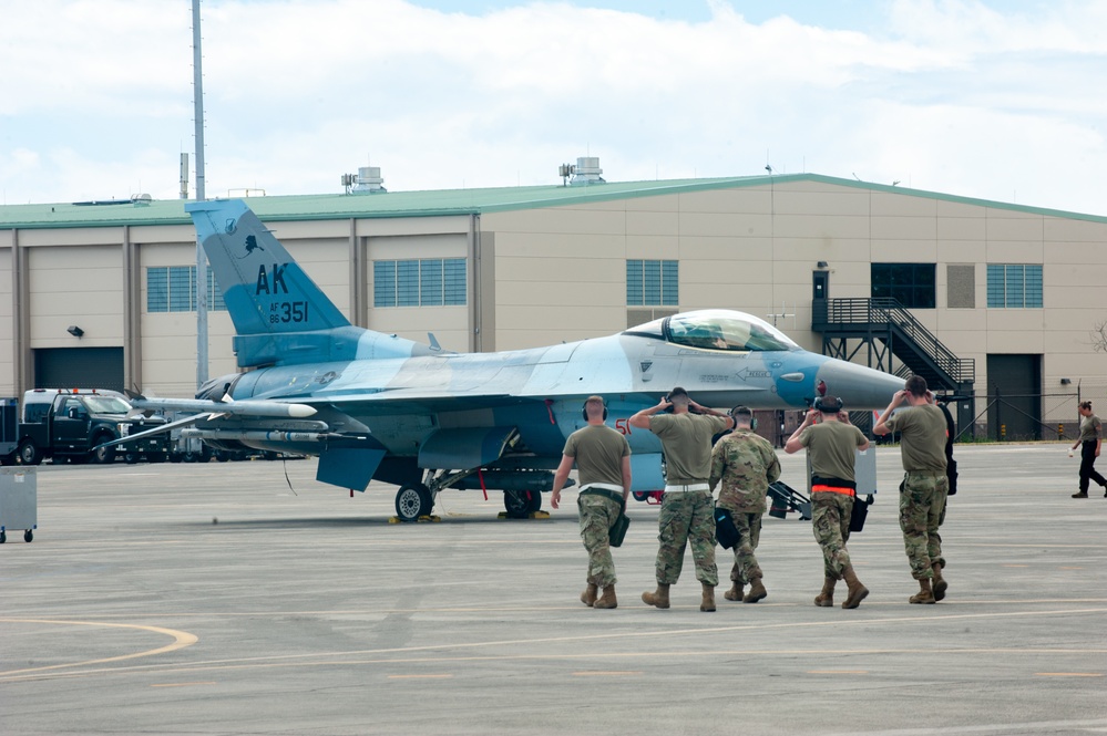 Maintainers enable adversarial tactics during exercise Pacific Raptor