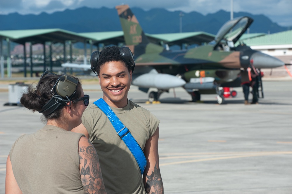 Maintainers enable adversarial tactics during exercise Pacific Raptor