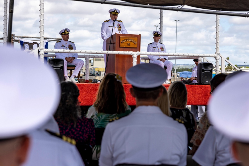 DESRON 31 Holds Change of Command Ceremony