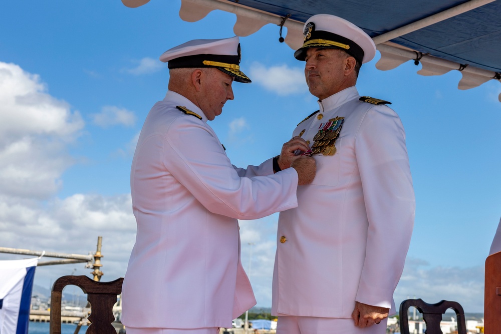 DESRON 31 Holds Change of Command Ceremony