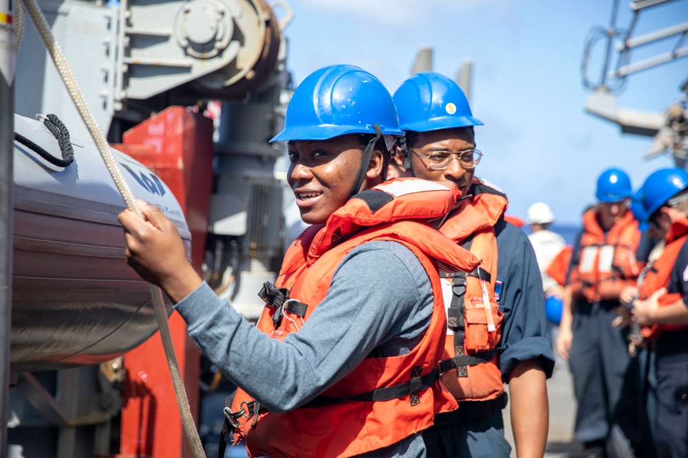 USS Barry Sailors conduct small boat operations