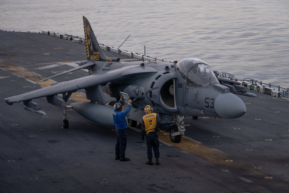 Kearsarge Operates in the Atlantic Ocean