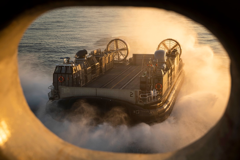 Kearsarge Operates in the Atlantic Ocean